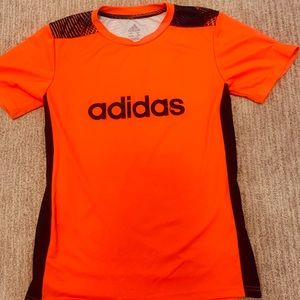 Adidas top